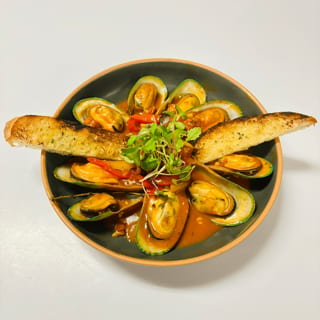 Angry Mussels